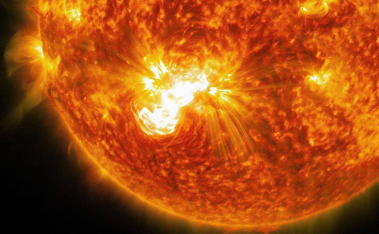Мощный солнечный удар: вспышка X-класса